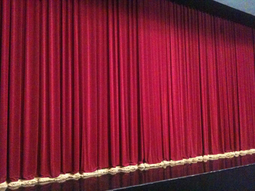 Mechanizmy kurtyn – na jakiej zasadzie działają