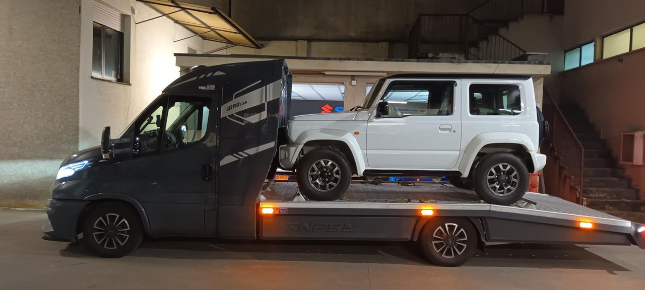 Jakie problemy niesie ze sobą transport maszyn i pojazdów